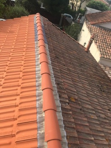 Couvreur Isolation Le Beausset nettoyage et pose de toitures